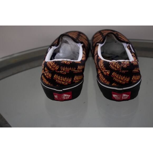 Vans x Stranger Things Netflix Slip On Limited Edition Size WIDE 4 M / 5.5W - Picture 6 of 9